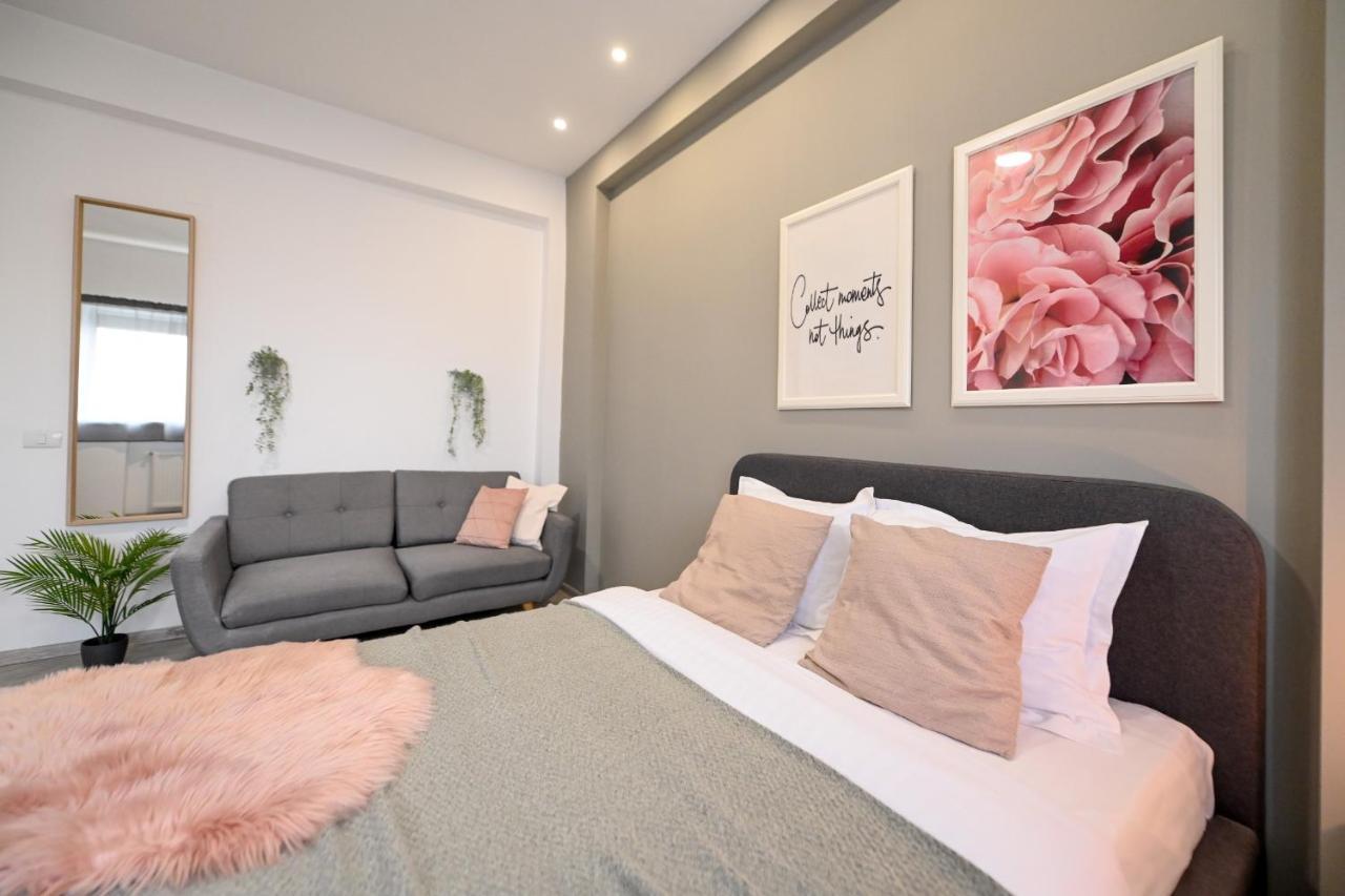 Splendid 2Br Apartment With Breathtaking Views Of Casa Poporului Bukarest Exterior foto