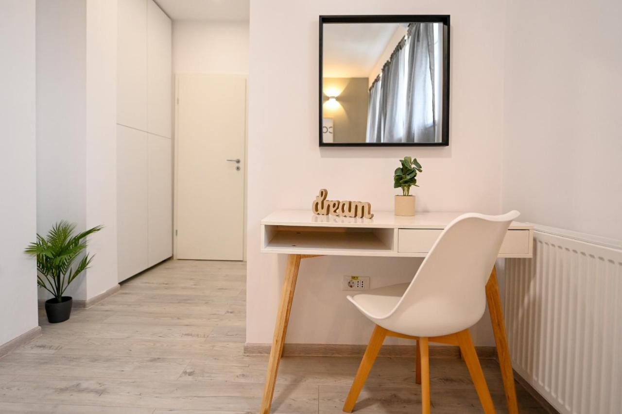 Splendid 2Br Apartment With Breathtaking Views Of Casa Poporului Bukarest Exterior foto