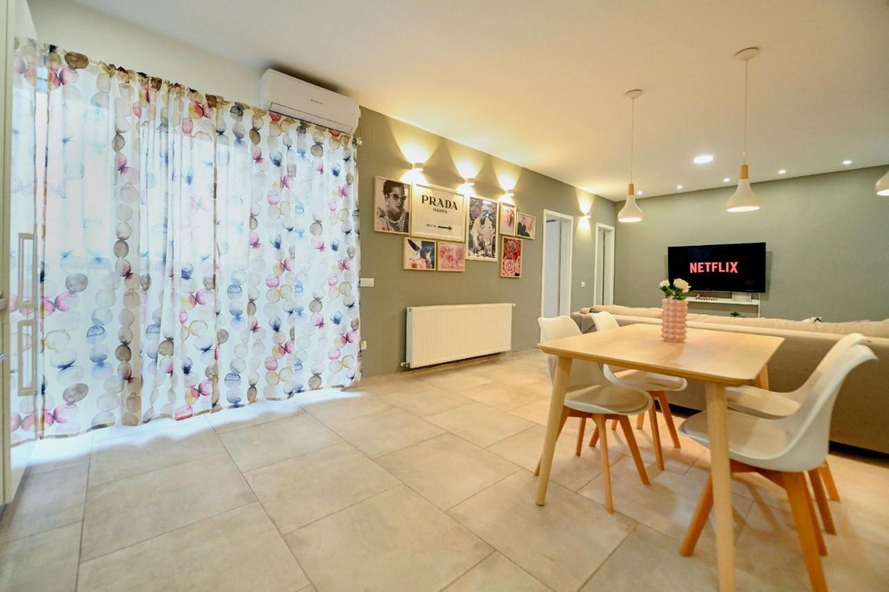 Splendid 2Br Apartment With Breathtaking Views Of Casa Poporului Bukarest Exterior foto